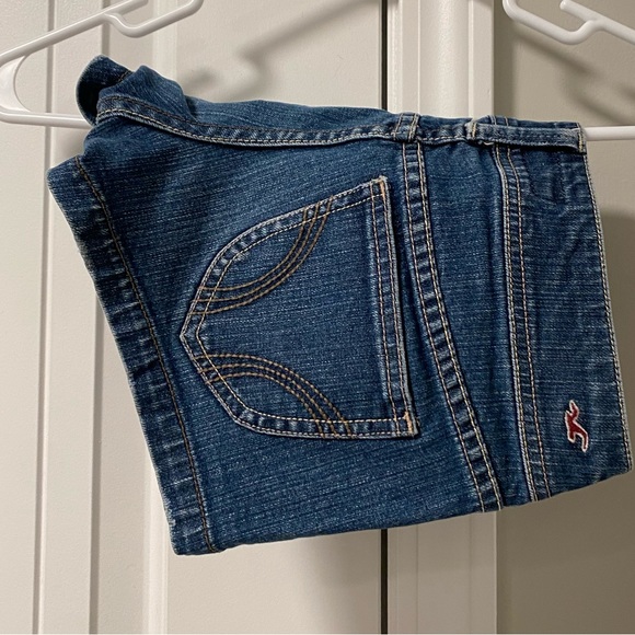 Hollister Jean Shorts - Picture 3 of 3